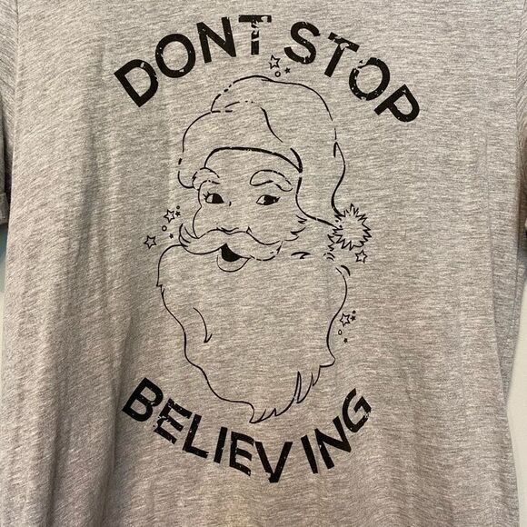 Santa T-Shirt Don't Stop Believing Gray Short Sleeve Funny Cute Journey Retro - Picture 2 of 7